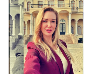 Oksana Kozak