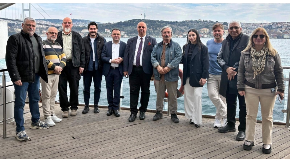 SANAT VE BASIN EL ELE: ÜSKÜDAR SANATLA BULUŞTU